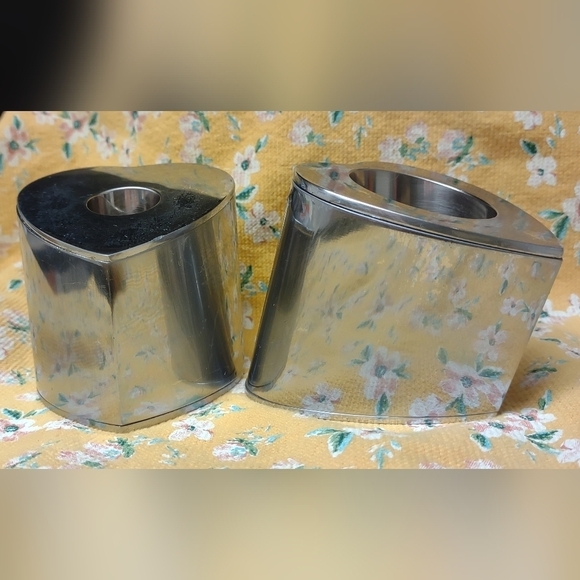 Pair of Vintage Stainless Steel Heart Shaped Votive & Taper Candle Holders🕯️ - Picture 16 of 16